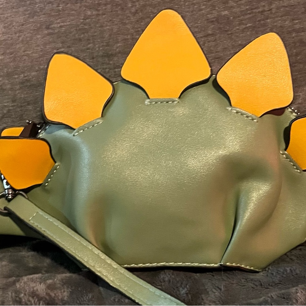 Dinosaur-Inspired Green and Yellow Crossbody Bag